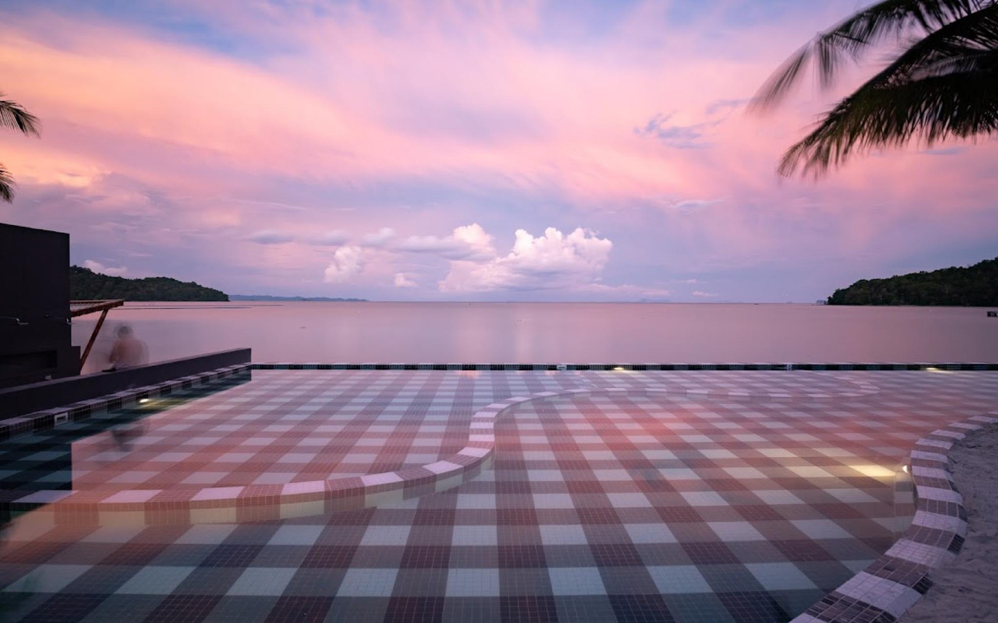 Foto Hotel Phuket Beachfront Exterior foto View of the Gulf of Thailand from the hotel