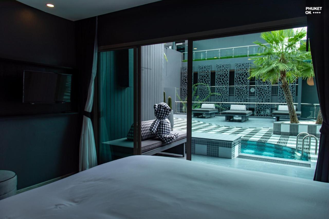 Foto Hotel Phuket Beachfront Exterior foto The interior of the house